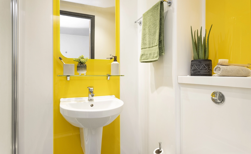 Classic Studio Bathroom