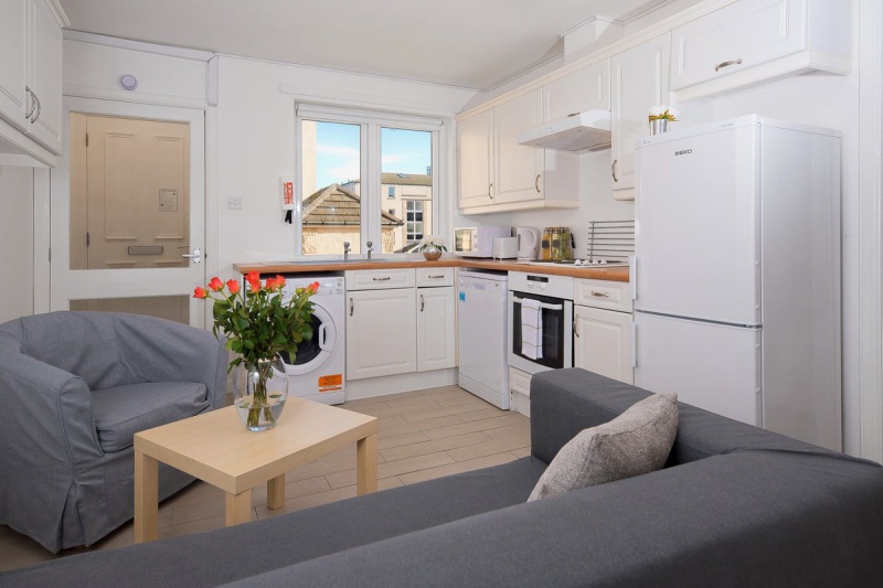 Trinity Court Maisonette Shared Kitchen and Lounge