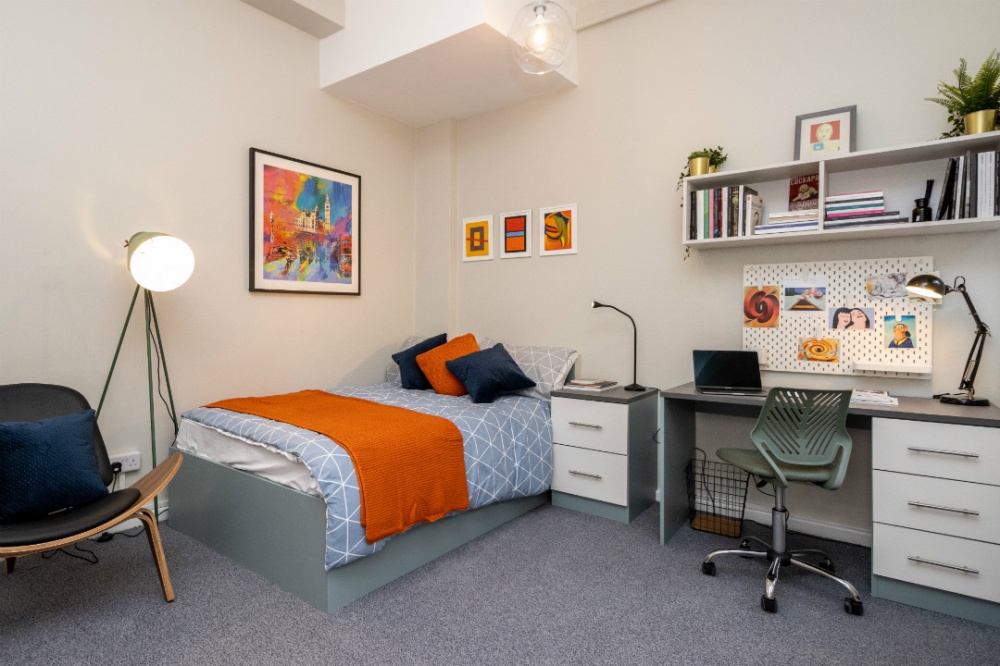 Louise House, London | Reviews By Students