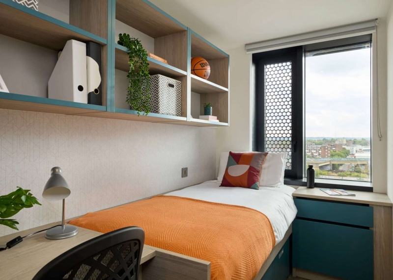 student room at Urbanest Battersea London