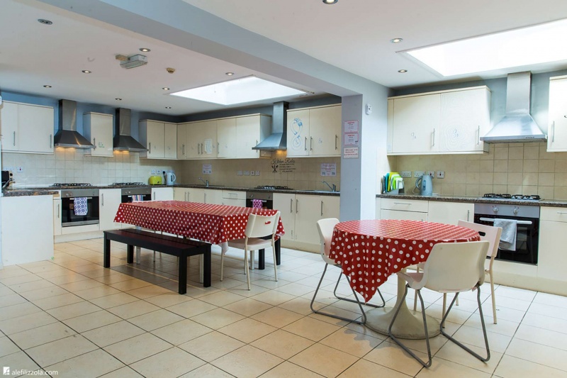 Fully equipped shared kitchen at Raleigh House student accommodation in London