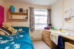 5 bed flat, bedroom