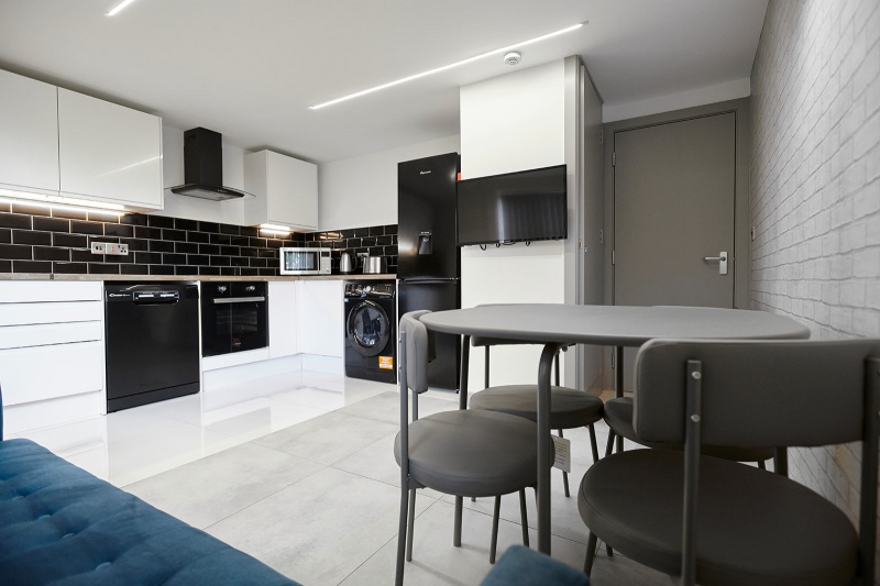 Shared kitchen with modern appliances at Beechwood House and Gardens 