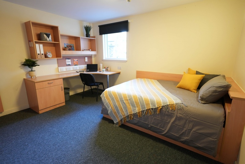 Hub Students Double Room