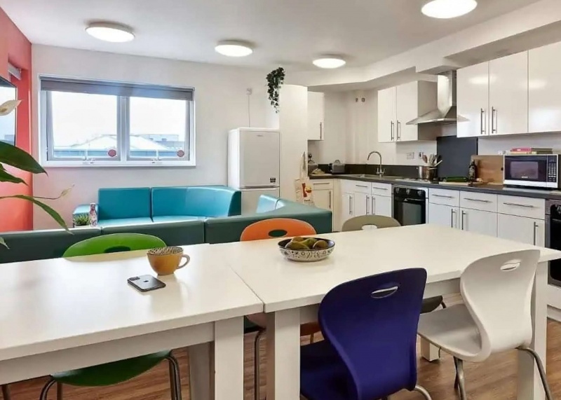 Frobisher House, Plymouth
